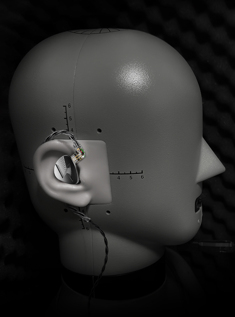 CC10 acoustic test on dummy head